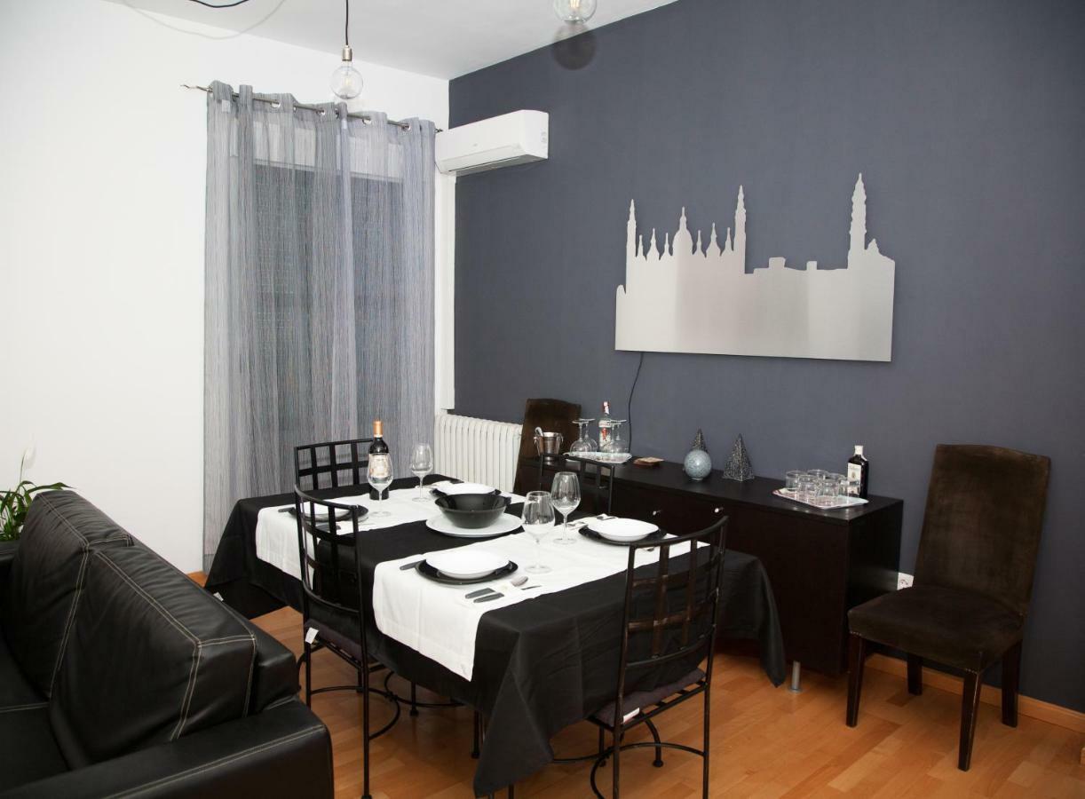 Dean Dos Catedrales Apartment ซาราโกซา ภายนอก รูปภาพ