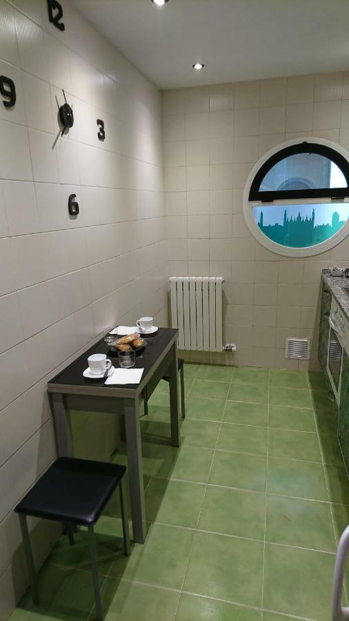 Dean Dos Catedrales Apartment ซาราโกซา ภายนอก รูปภาพ